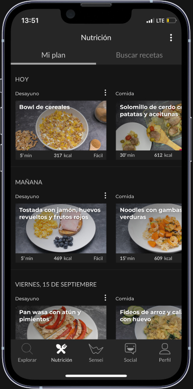 Sección Nutrición de la app Bestcycling, con carruseles diarios de recetas (desayuno, comida y cena) durante 15 días.